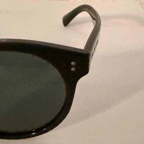 Valentino VA4009 col. 5010/87 Black Round Sunglasses main image 4